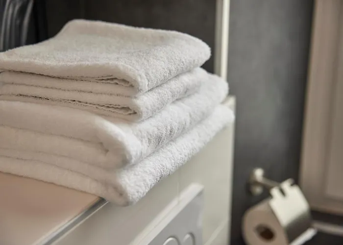 Hoffmanns Weinquartier * ברנקסטל - קיס